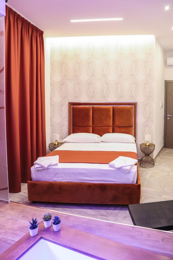 Twin Towers Naples Luxury Bed & Breakfast Bagian luar foto