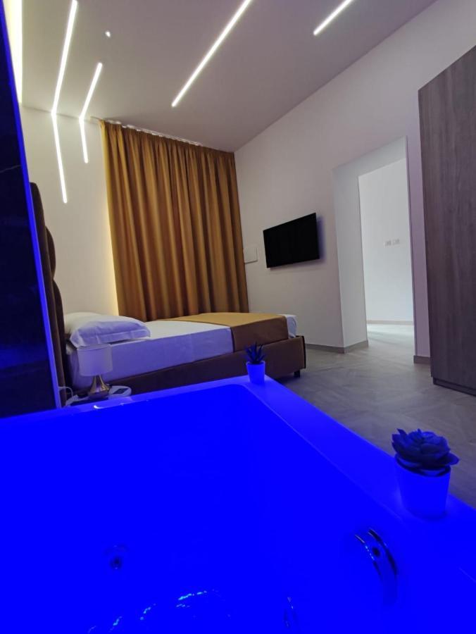 Twin Towers Naples Luxury Bed & Breakfast Bagian luar foto