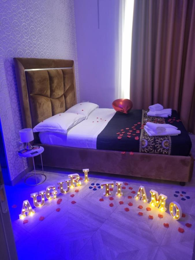 Twin Towers Naples Luxury Bed & Breakfast Bagian luar foto